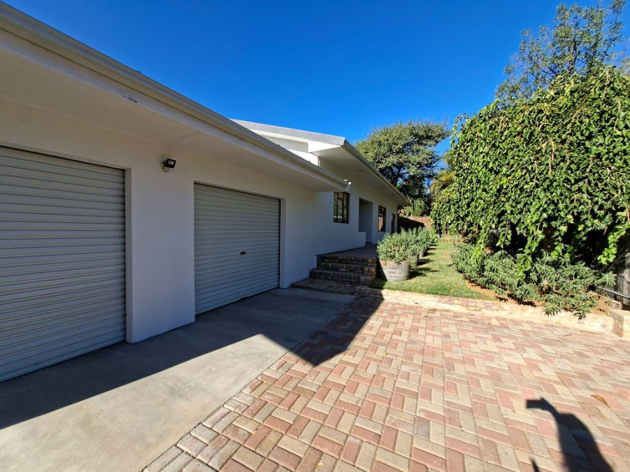 4 Bedroom Property for Sale in Klawer Western Cape